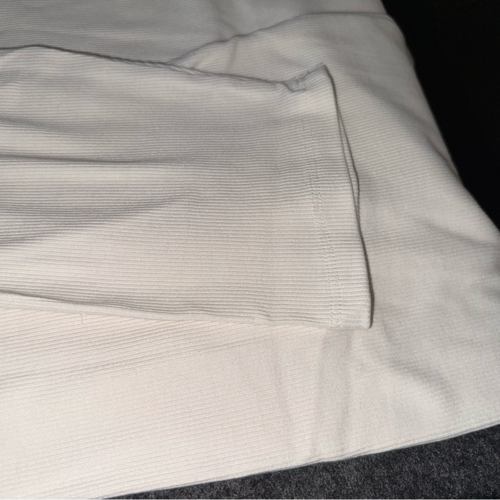 White Ribbed Top - Picture 4 of 5